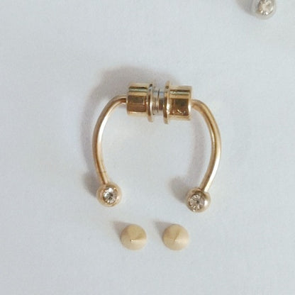 Piercing finto ferro di cavallo