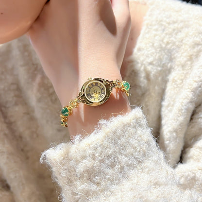 Orologio dorato vintage raffinato