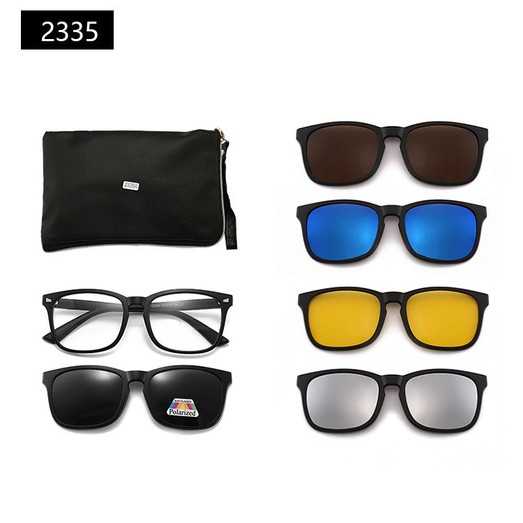 Occhiali da sole con astuccio