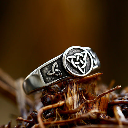 Anello titanio retrò ornamentale da uomo