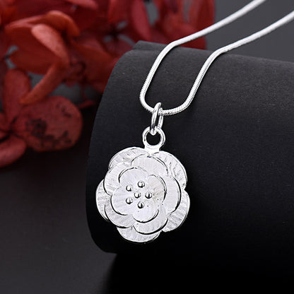 Collana pendente fiore