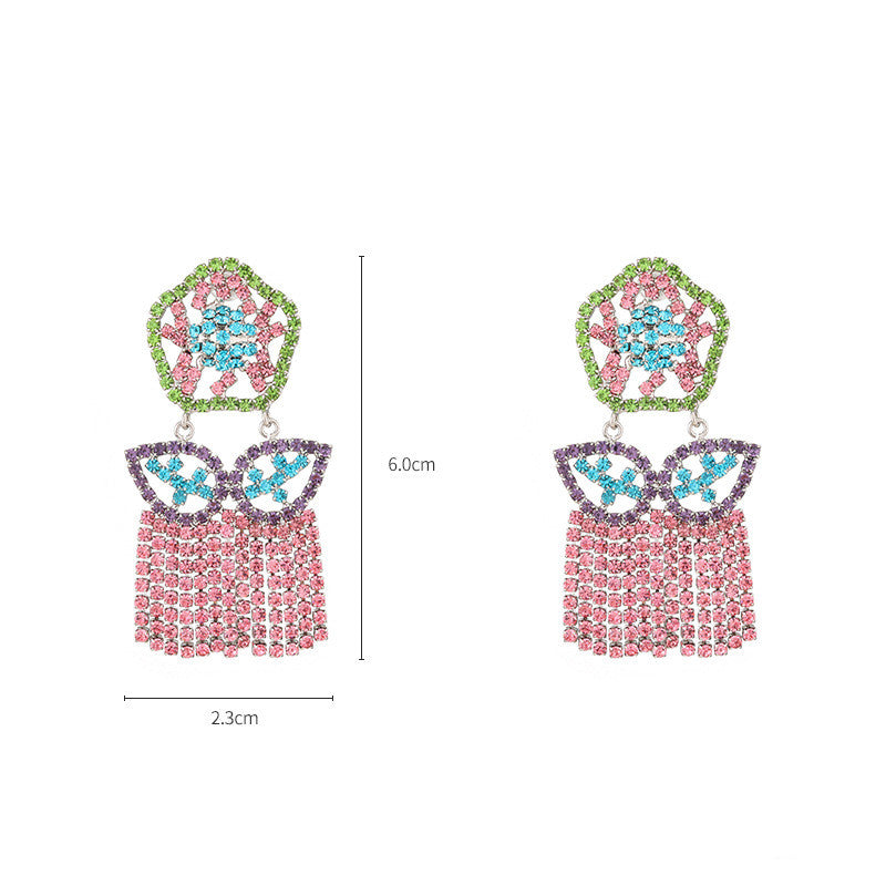 Orecchini geometrici con nappe