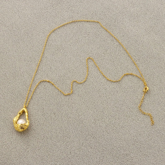 Collana perla in cesto
