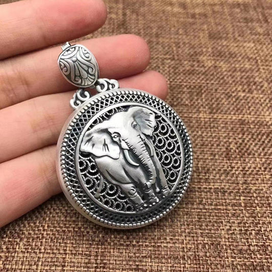 Collana con ciondolo elefante