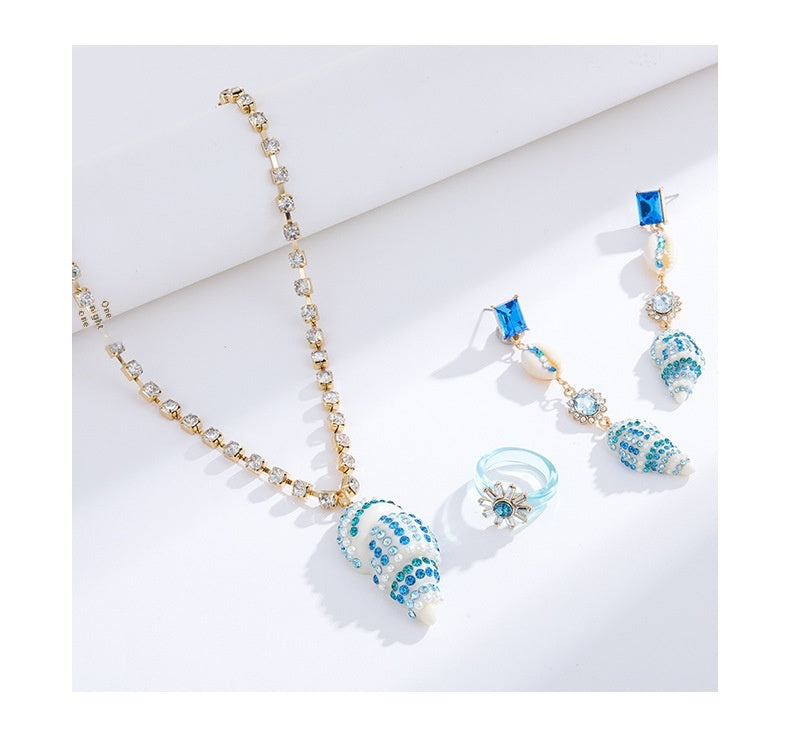 Collana conchiglia resina