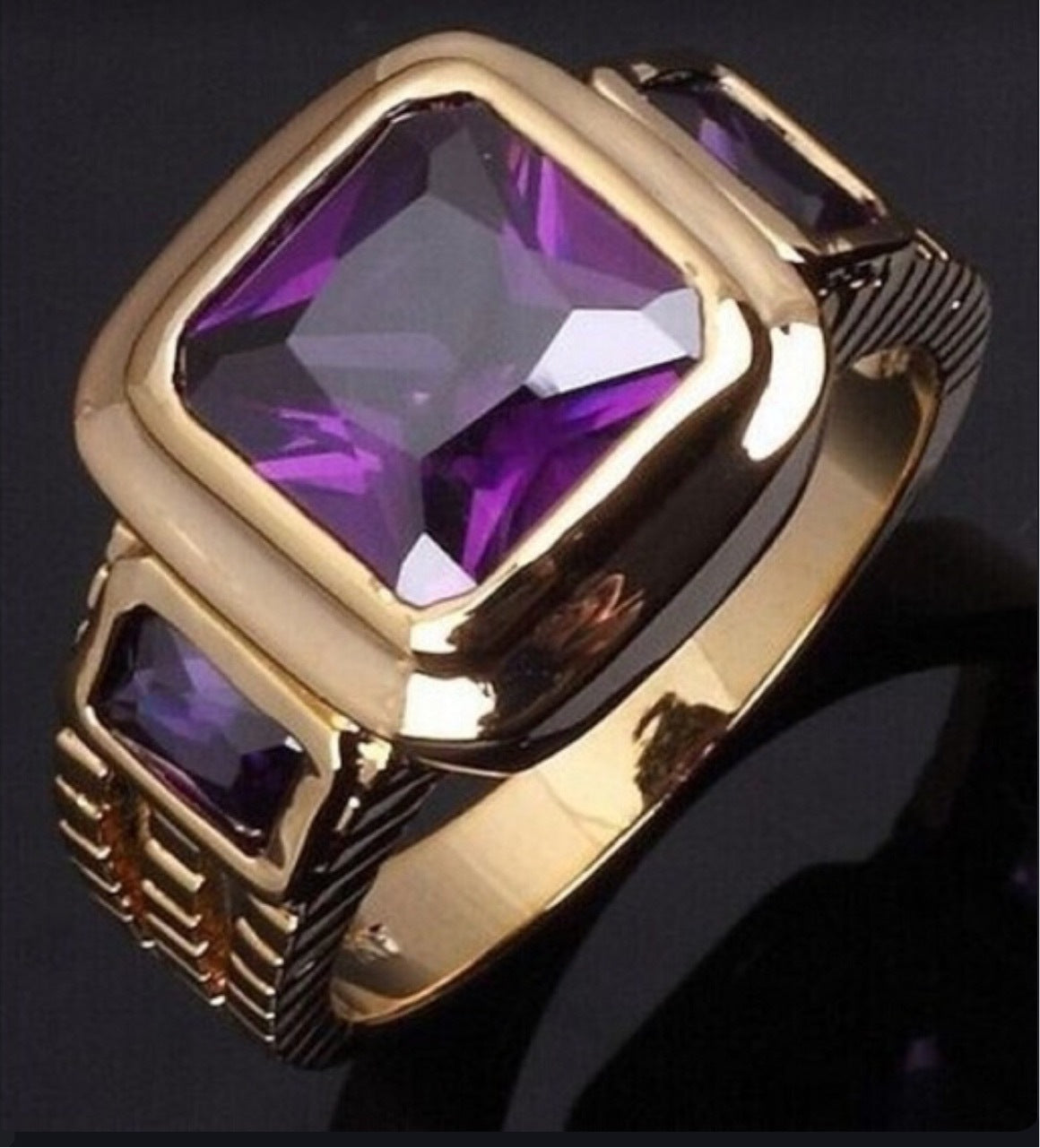 Anello zirconi placcato oro da uomo