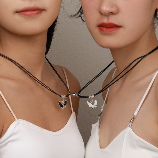 Set collana e orecchini farfalla personalizzato
