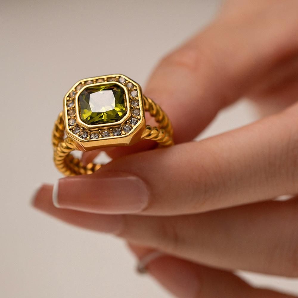 Anello ottagonale olivastro