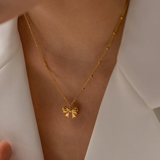 Collana farfalla perline in oro 18K