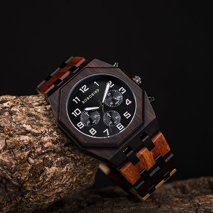 Orologio in legno decorato
