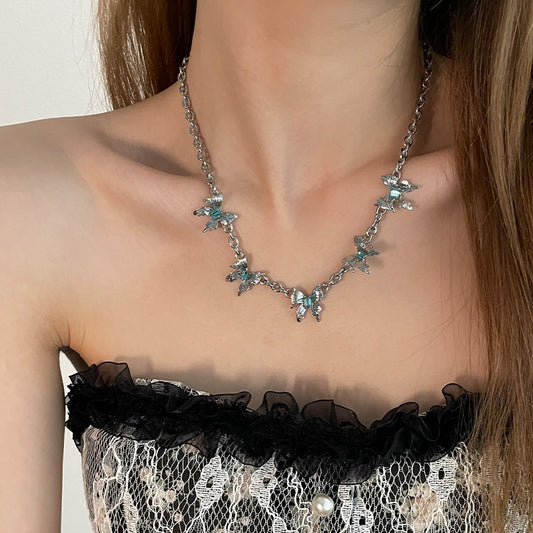 Collana farfalla blu con diamanti