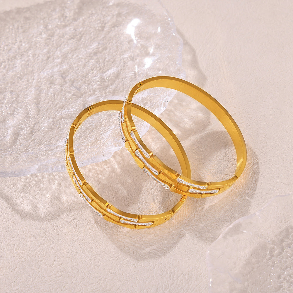 Bracciale cavo intrecciato