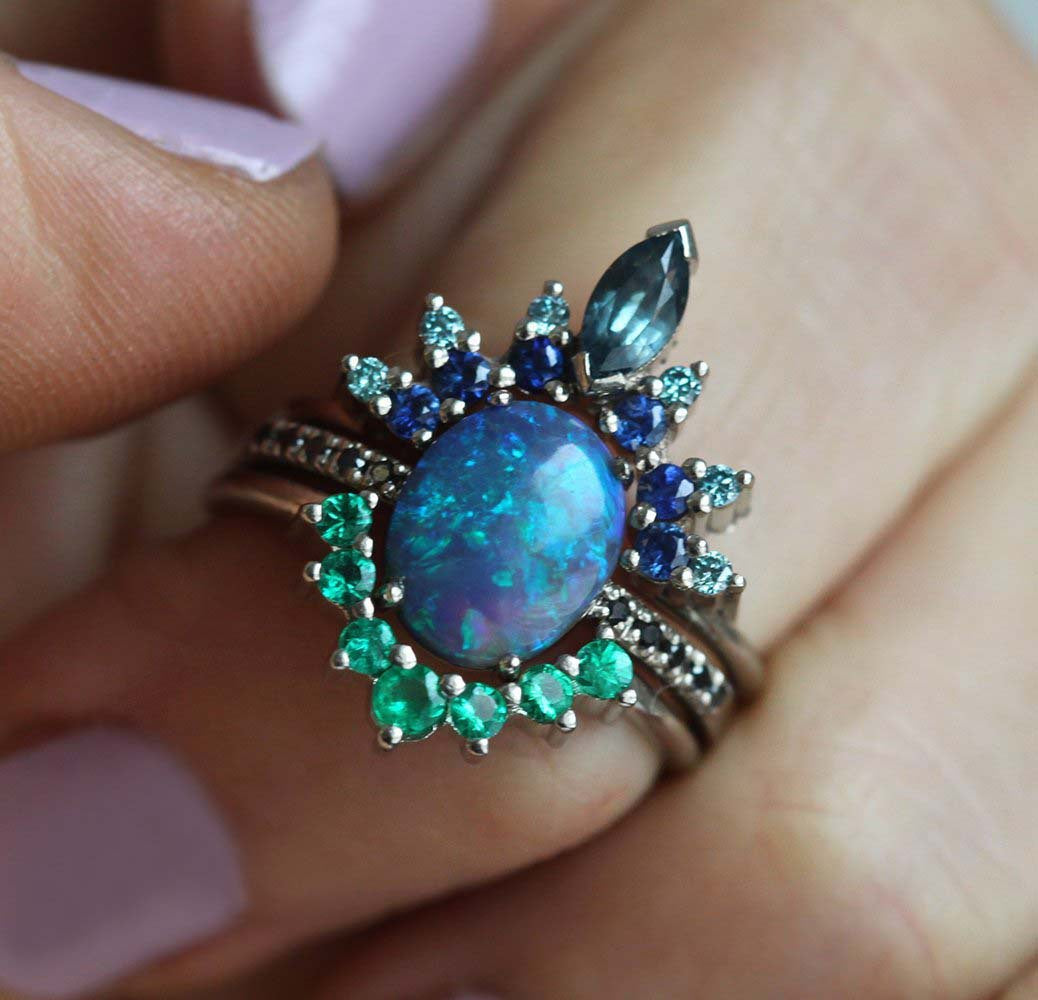Anello blu pavone