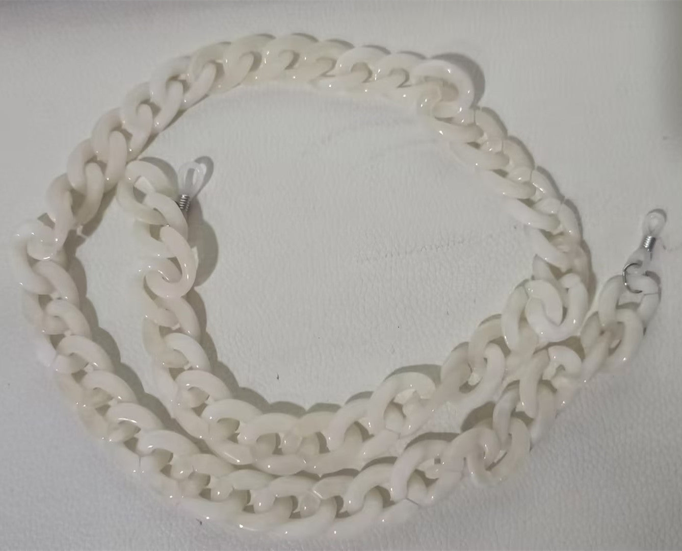 Catena per occhiali da sole