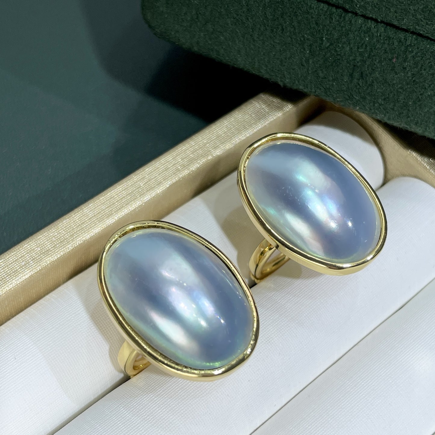 Anello perla Mabe blu