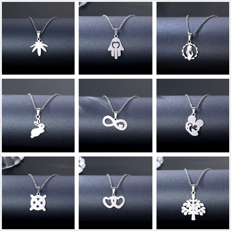 Collana geometrica traforata in acciaio inossidabile