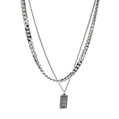 Collana con ritratto regina