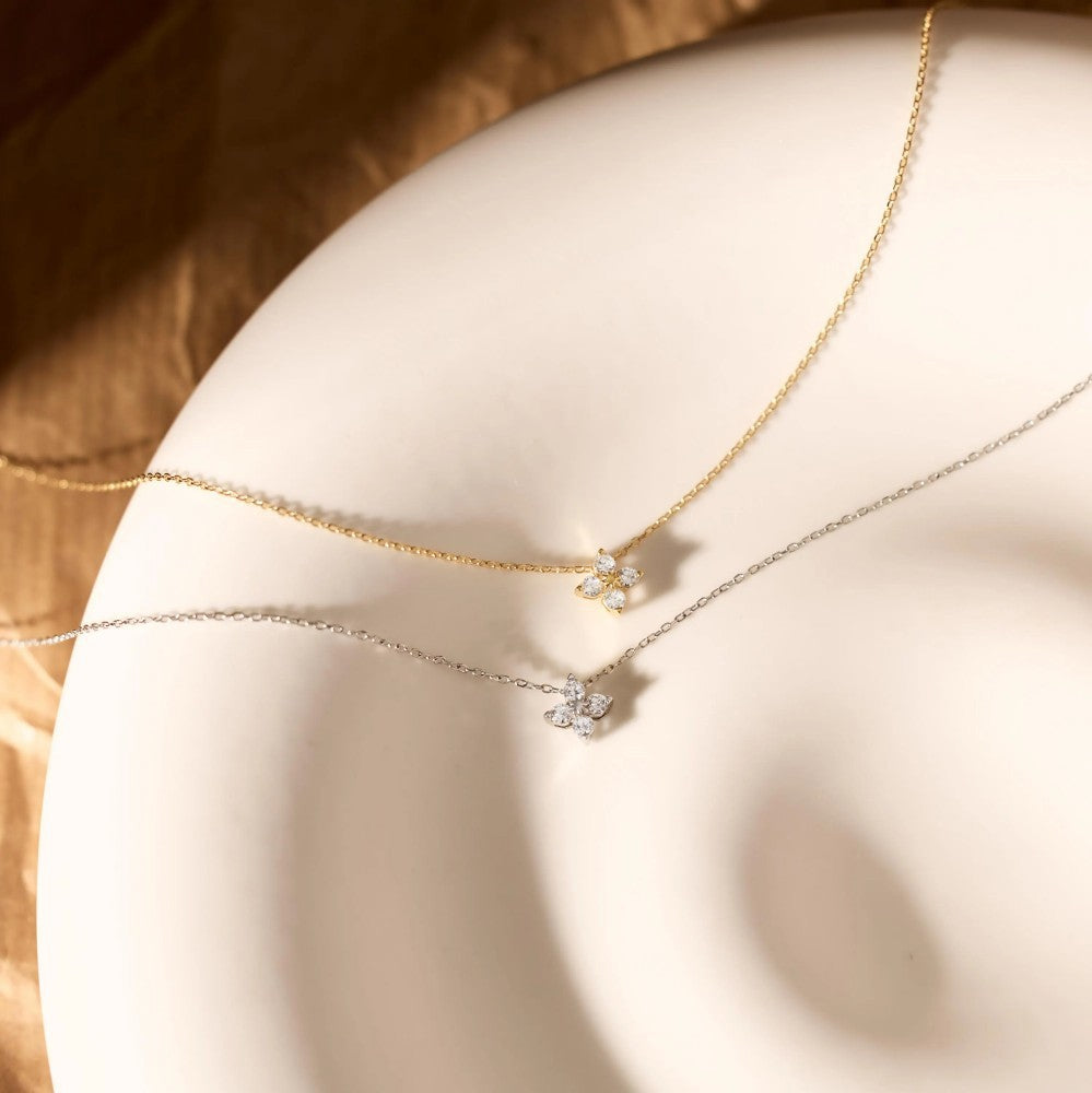 Collana quadrifoglio corta