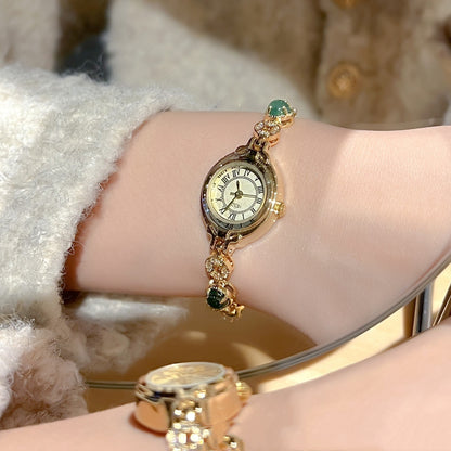 Orologio dorato vintage raffinato