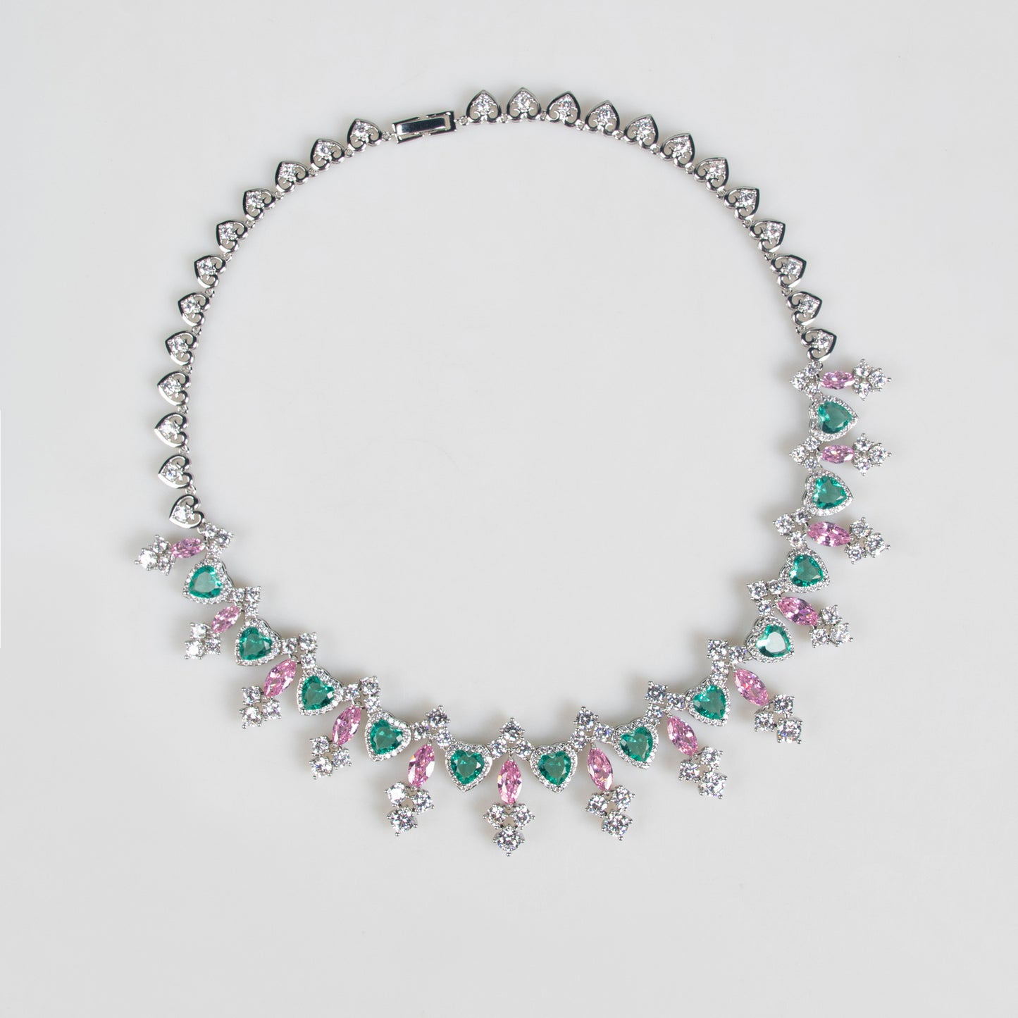 Collana e orecchini da donna