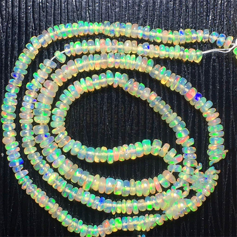 Collana opale cielo stellato