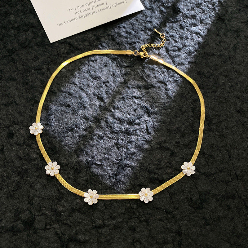 Collana madreperla bianca