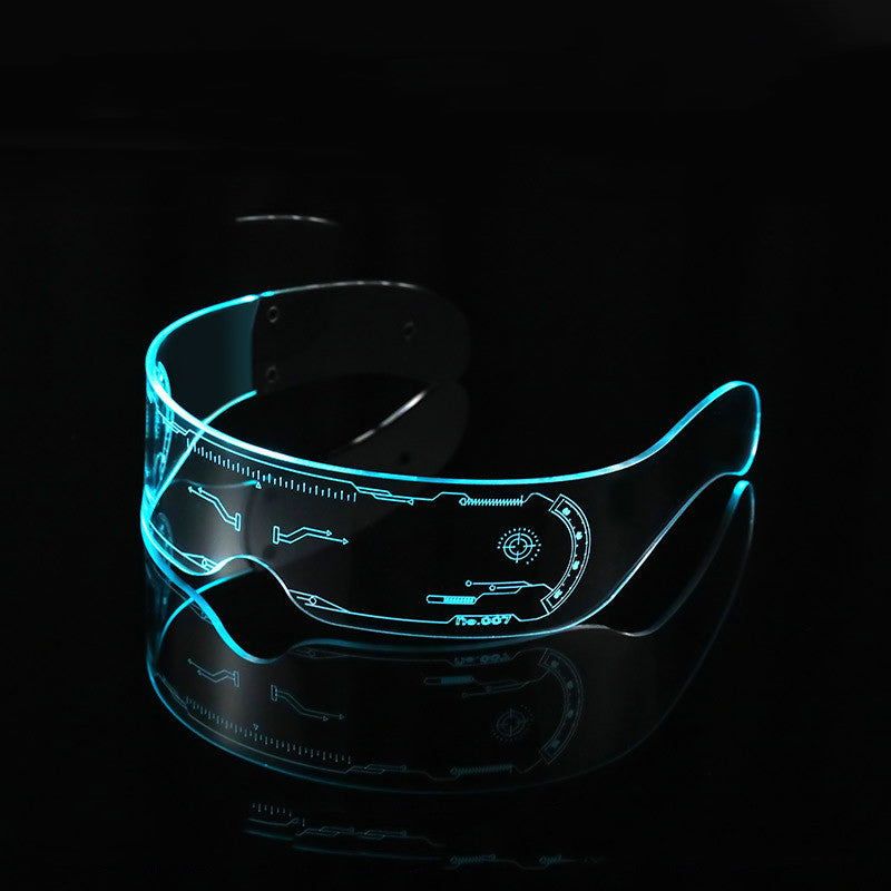 Occhiali da sole futuristi