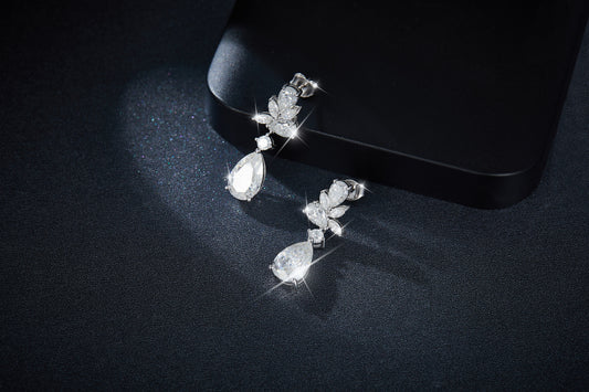 Orecchini moissanite a goccia