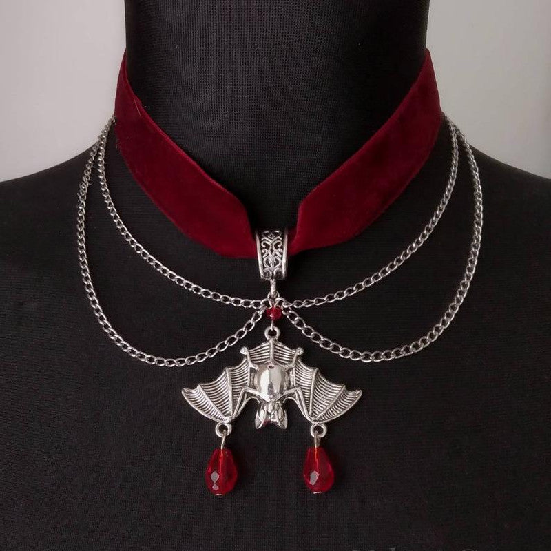 Collana pipistrelli