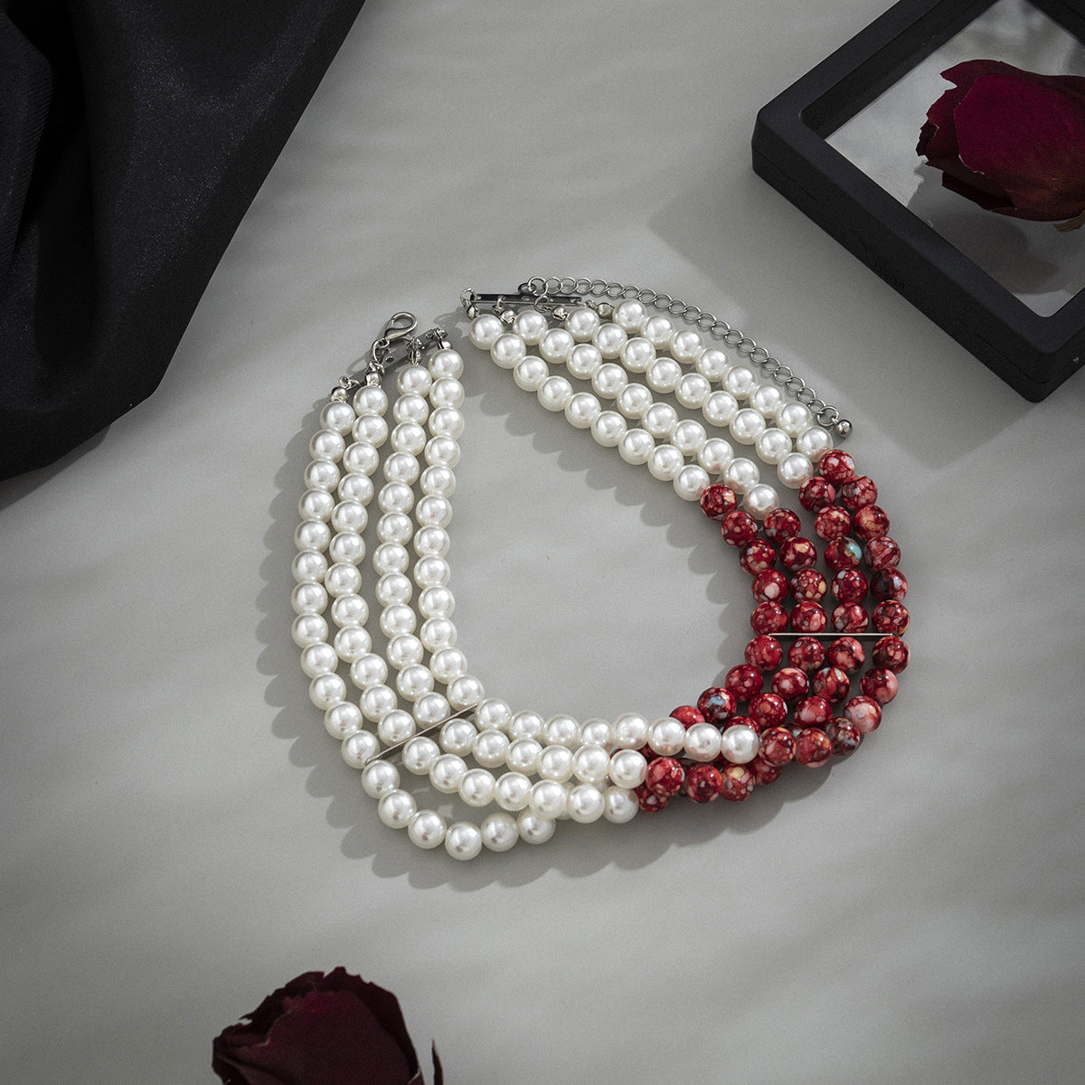Collana gotica in perla