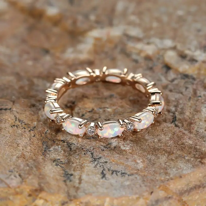 Anello infinito opale