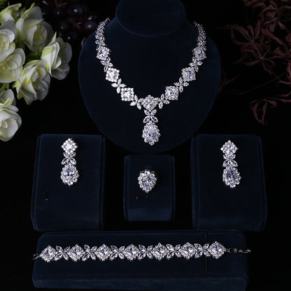 Set gioielli goccia di zircone