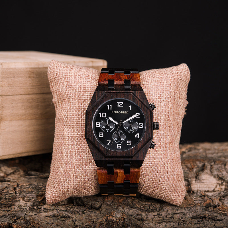 Orologio in legno decorato