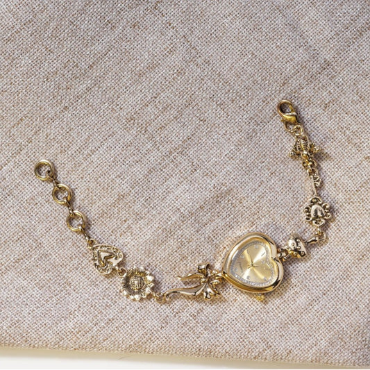 Orologio cuore con fiore