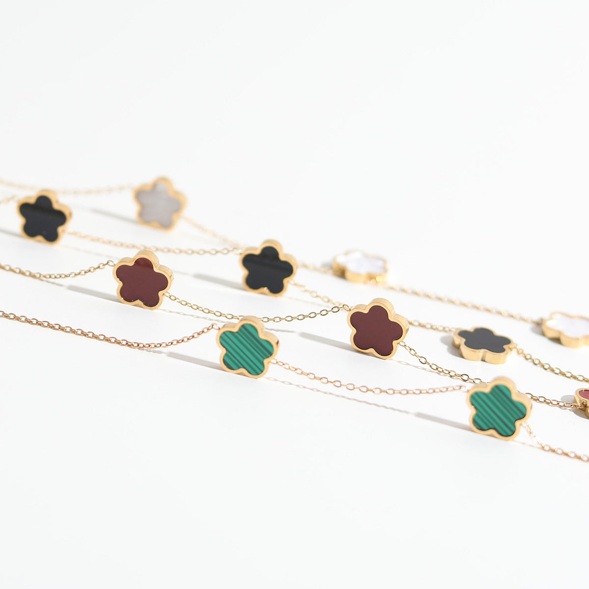 Collana choker fiori
