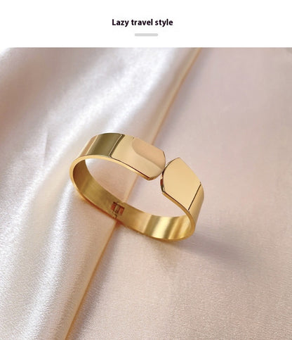 Bracciale titanio minimalista resistente