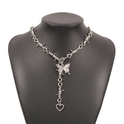 Collana lunga con farfalla