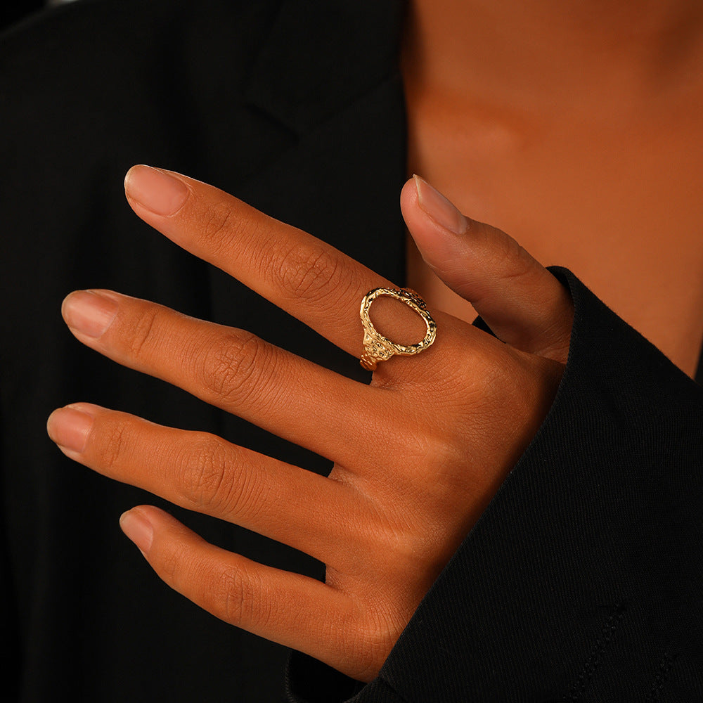 Anello cerchio aperto oro