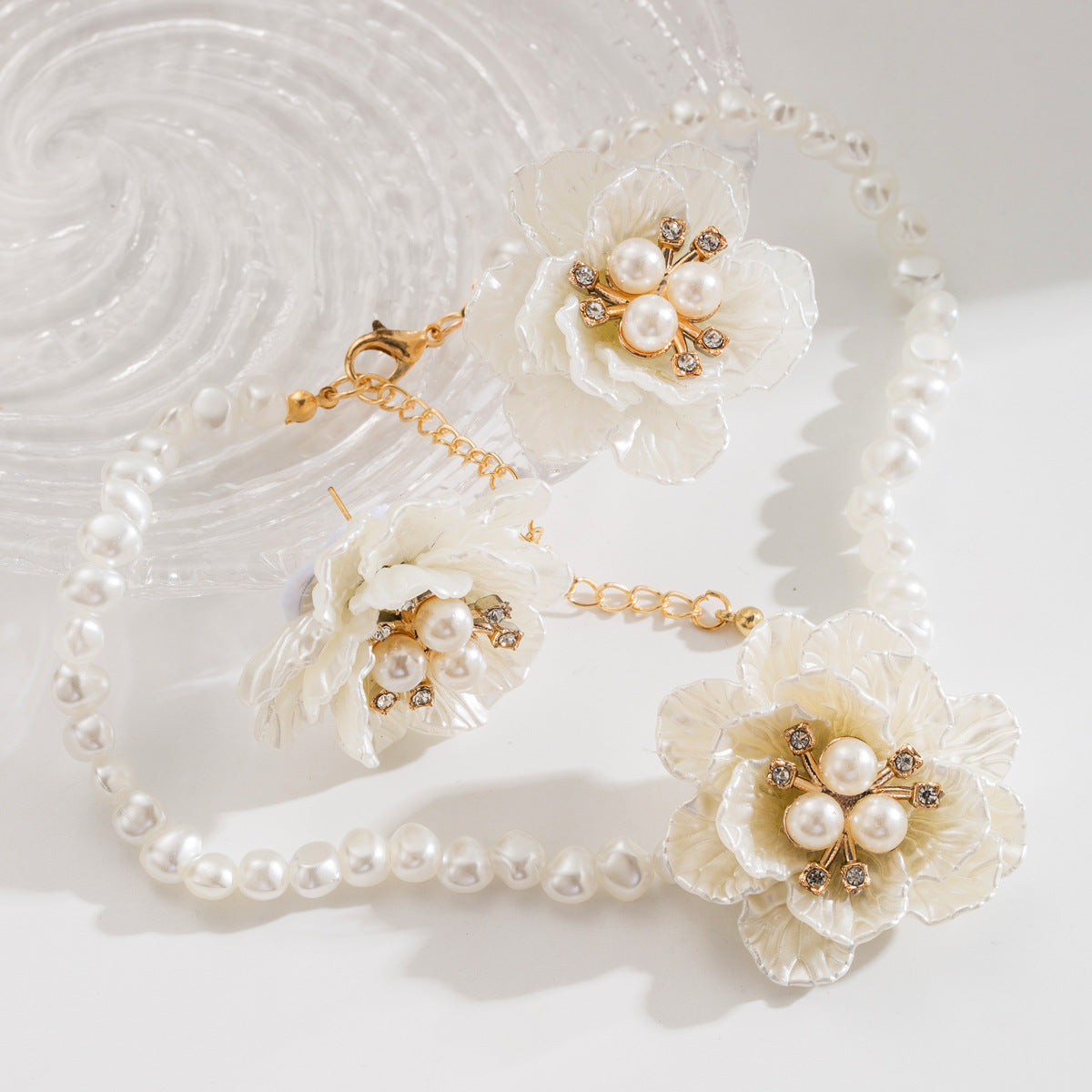 Collana camelie perla