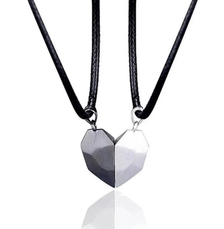 Coppia di collane magnetiche Amore