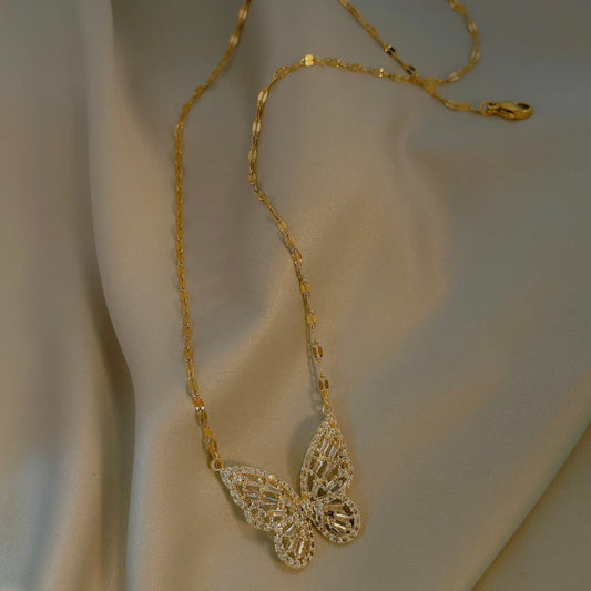 Collana farfalla minimalista
