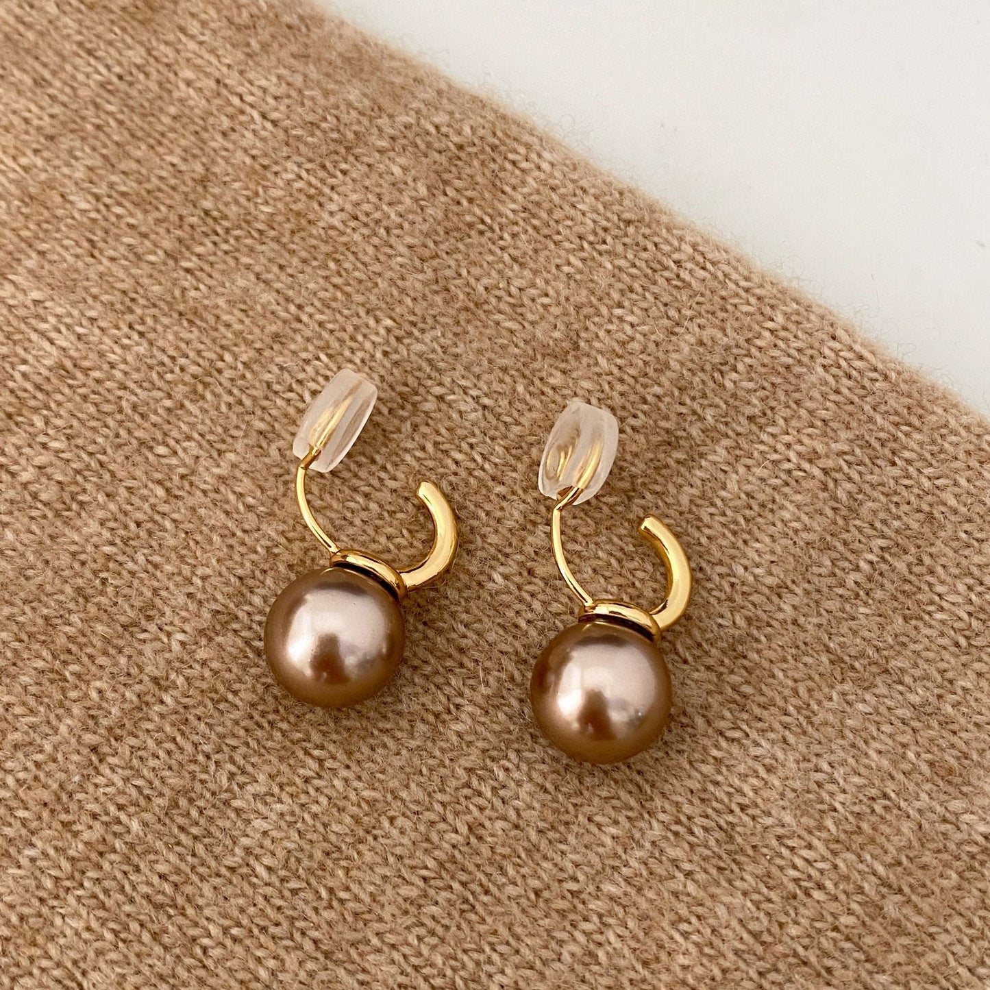 Orecchini perla clip champagne