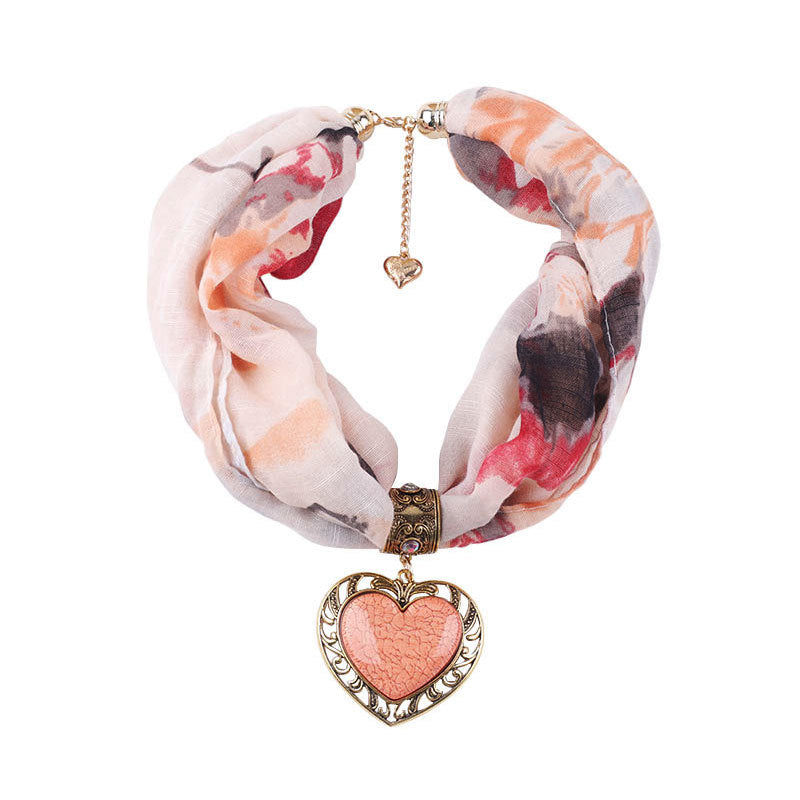 Collana cuore pesca etnico