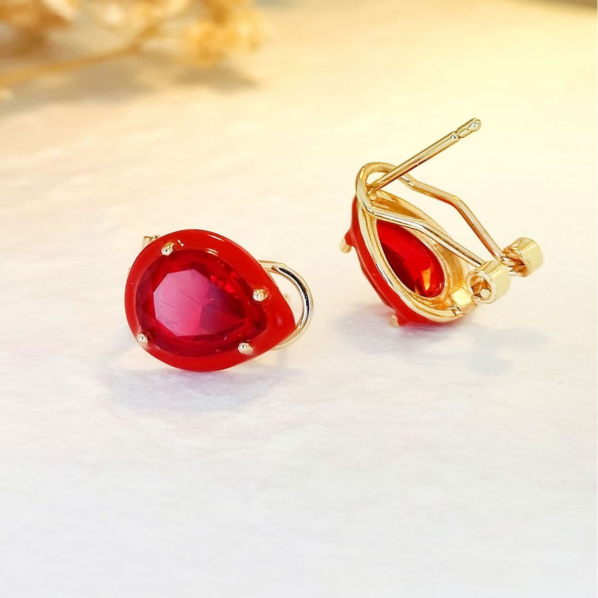 Clip orecchio goccia con zirconi
