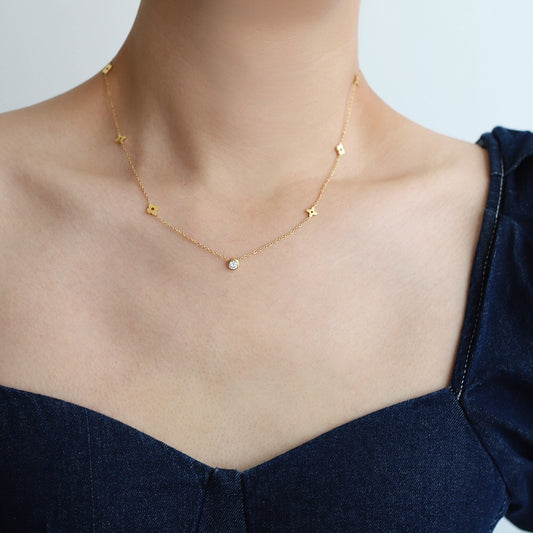 Collana fiore oro 18K