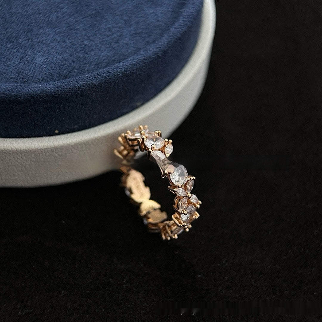 Anello foglia ovale