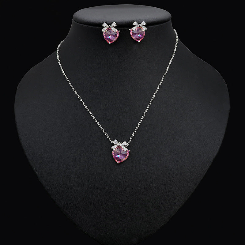 Set Collana e Orecchini con stud