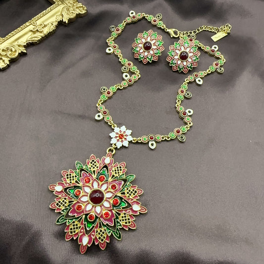 Set collana e orecchini fiori vintage