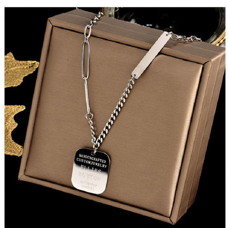 Collana Lettere Piastra Quadrata