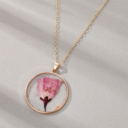 Collana fiori secchi in resina